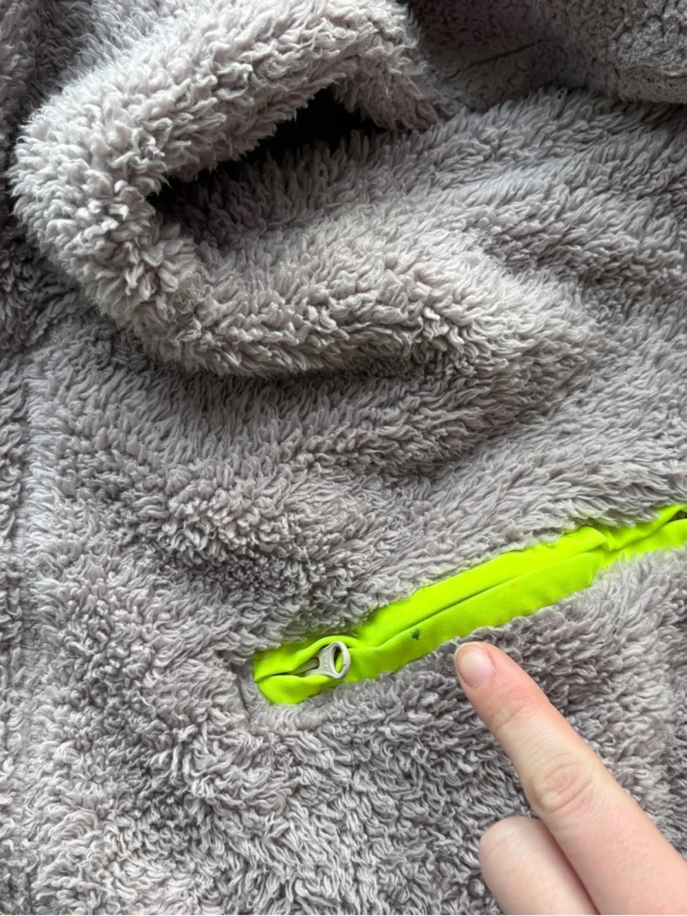 Nike cropped fleece 1/4 zip sweatshirt - Picture 3 of 6